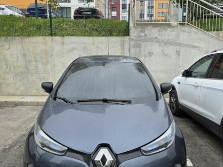 Серый Рено Зое, объемом двигателя 0 л и пробегом 57 тыс. км за 9500 $, фото 1 на Automoto.ua