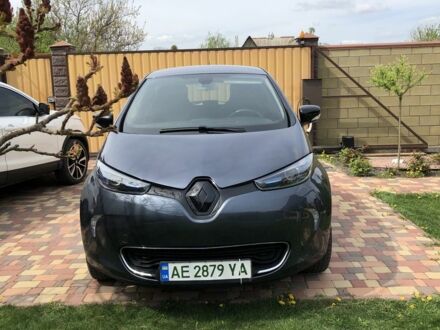 Рено Зое 2019 у Дніпро (Дніпропетровську) на Automoto.ua Сірий Рено Зое, об'ємом двигуна 0 л та пробігом 128 тис. км за 10500 $, фото 1 на Automoto.ua