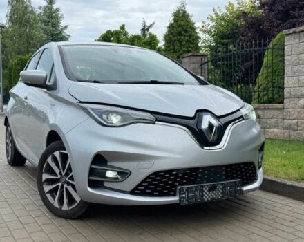 Серый Рено Зое, объемом двигателя 0 л и пробегом 48 тыс. км за 12500 $, фото 1 на Automoto.ua