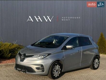 Серый Рено Зое, объемом двигателя 0 л и пробегом 124 тыс. км за 11200 $, фото 1 на Automoto.ua