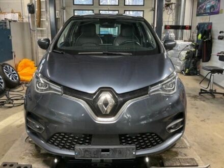 Серый Рено Зое, объемом двигателя 0 л и пробегом 105 тыс. км за 11900 $, фото 1 на Automoto.ua