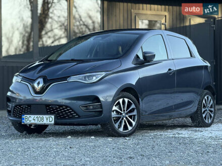 Серый Рено Зое, объемом двигателя 0 л и пробегом 99 тыс. км за 14399 $, фото 1 на Automoto.ua