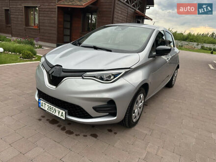 Рено Зое 2021 в Коломые на Automoto.ua Серый Рено Зое, объемом двигателя 0 л и пробегом 77 тыс. км за 11999 $, фото 1 на Automoto.ua