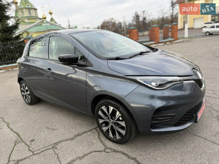 Серый Рено Зое, объемом двигателя 0 л и пробегом 45 тыс. км за 12999 $, фото 1 на Automoto.ua