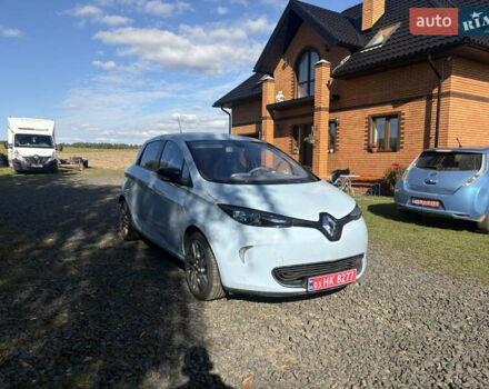 Синий Рено Зое, объемом двигателя 0 л и пробегом 140 тыс. км за 3600 $, фото 1 на Automoto.ua
