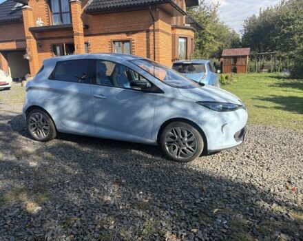 Синий Рено Зое, объемом двигателя 0 л и пробегом 140 тыс. км за 3600 $, фото 2 на Automoto.ua