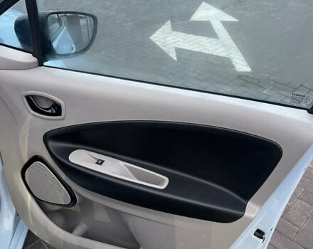 Синий Рено Зое, объемом двигателя 0 л и пробегом 63 тыс. км за 6800 $, фото 10 на Automoto.ua