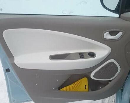 Синій Рено Зое, об'ємом двигуна 0 л та пробігом 145 тис. км за 6900 $, фото 15 на Automoto.ua