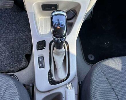 Синий Рено Зое, объемом двигателя 0 л и пробегом 87 тыс. км за 6700 $, фото 12 на Automoto.ua