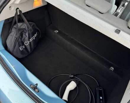 Синий Рено Зое, объемом двигателя 0 л и пробегом 118 тыс. км за 5900 $, фото 18 на Automoto.ua