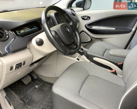 Синий Рено Зое, объемом двигателя 0 л и пробегом 83 тыс. км за 7300 $, фото 6 на Automoto.ua