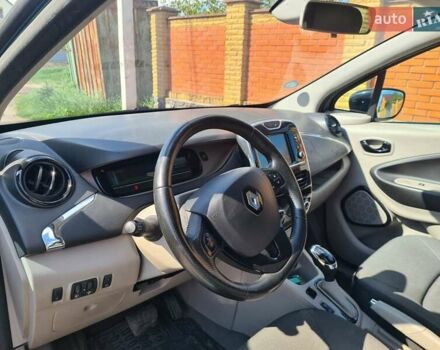Синий Рено Зое, объемом двигателя 0 л и пробегом 135 тыс. км за 6500 $, фото 8 на Automoto.ua