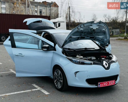 Синий Рено Зое, объемом двигателя 0 л и пробегом 63 тыс. км за 6500 $, фото 44 на Automoto.ua