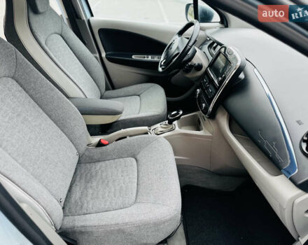 Синий Рено Зое, объемом двигателя 0 л и пробегом 63 тыс. км за 6500 $, фото 30 на Automoto.ua