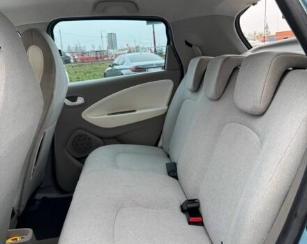 Синий Рено Зое, объемом двигателя 0 л и пробегом 118 тыс. км за 5900 $, фото 10 на Automoto.ua