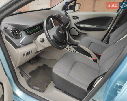Синий Рено Зое, объемом двигателя 0 л и пробегом 77 тыс. км за 6900 $, фото 17 на Automoto.ua