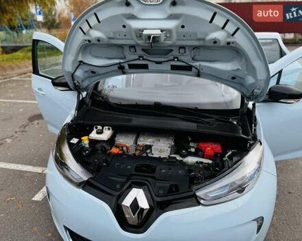 Синий Рено Зое, объемом двигателя 0 л и пробегом 63 тыс. км за 6500 $, фото 42 на Automoto.ua