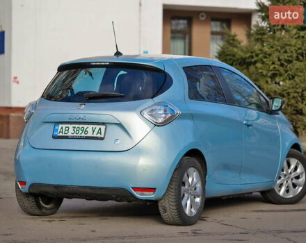 Синий Рено Зое, объемом двигателя 0 л и пробегом 77 тыс. км за 6900 $, фото 4 на Automoto.ua