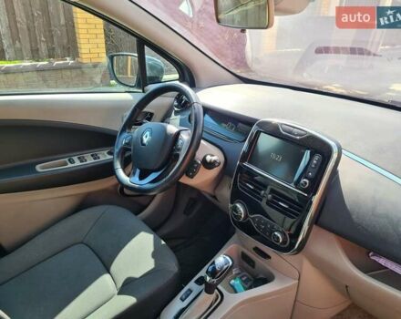 Синий Рено Зое, объемом двигателя 0 л и пробегом 135 тыс. км за 6500 $, фото 14 на Automoto.ua