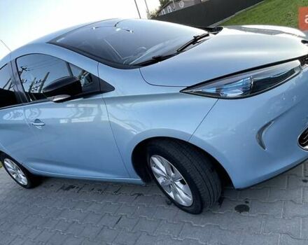 Синий Рено Зое, объемом двигателя 0 л и пробегом 80 тыс. км за 9000 $, фото 3 на Automoto.ua