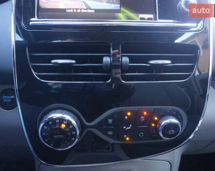 Синій Рено Зое, об'ємом двигуна 0 л та пробігом 115 тис. км за 7000 $, фото 35 на Automoto.ua