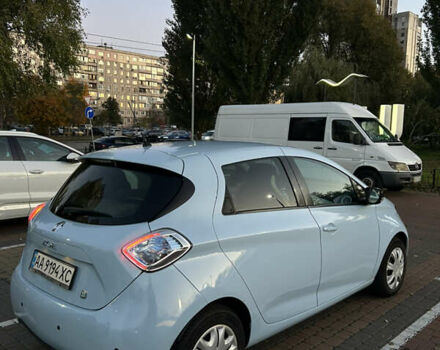 Рено Зое 2015 в Киеве на Automoto.ua Синий Рено Зое, объемом двигателя 0 л и пробегом 53 тыс. км за 6799 $, фото 22 на Automoto.ua