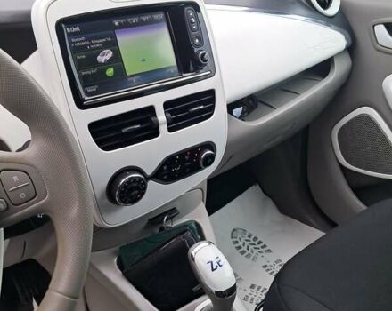 Синий Рено Зое, объемом двигателя 0 л и пробегом 72 тыс. км за 7000 $, фото 9 на Automoto.ua