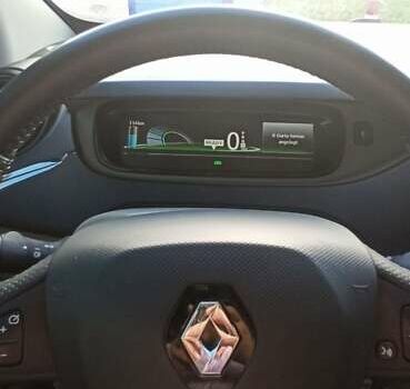 Синий Рено Зое, объемом двигателя 0 л и пробегом 44 тыс. км за 6750 $, фото 16 на Automoto.ua