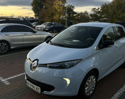 Рено Зое 2015 в Киеве на Automoto.ua Синий Рено Зое, объемом двигателя 0 л и пробегом 53 тыс. км за 6799 $, фото 5 на Automoto.ua