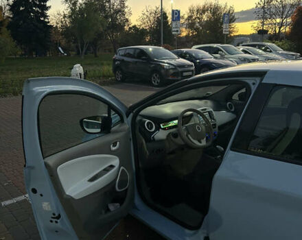 Рено Зое 2015 в Киеве на Automoto.ua Синий Рено Зое, объемом двигателя 0 л и пробегом 53 тыс. км за 6799 $, фото 18 на Automoto.ua