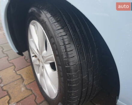 Синий Рено Зое, объемом двигателя 0 л и пробегом 149 тыс. км за 6888 $, фото 53 на Automoto.ua