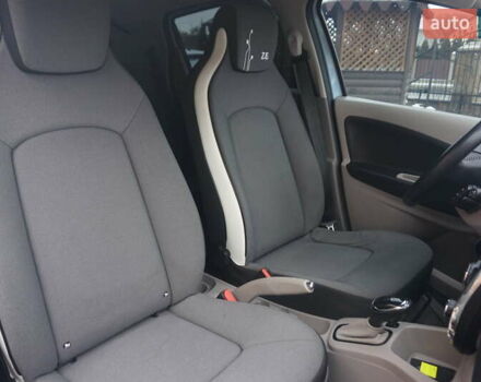 Синий Рено Зое, объемом двигателя 0 л и пробегом 149 тыс. км за 6888 $, фото 40 на Automoto.ua