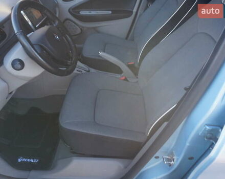 Синій Рено Зое, об'ємом двигуна 0 л та пробігом 115 тис. км за 7000 $, фото 28 на Automoto.ua