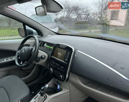 Синий Рено Зое, объемом двигателя 0 л и пробегом 22 тыс. км за 7599 $, фото 21 на Automoto.ua
