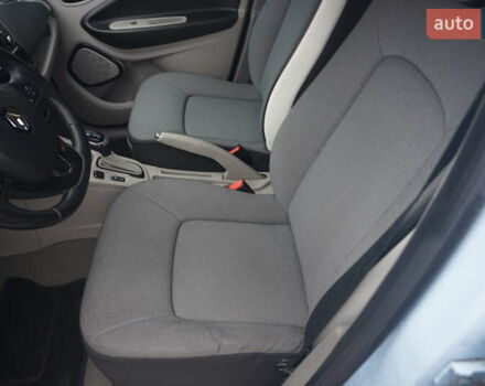 Синий Рено Зое, объемом двигателя 0 л и пробегом 149 тыс. км за 6888 $, фото 28 на Automoto.ua