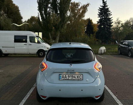 Рено Зое 2015 в Киеве на Automoto.ua Синий Рено Зое, объемом двигателя 0 л и пробегом 53 тыс. км за 6799 $, фото 23 на Automoto.ua