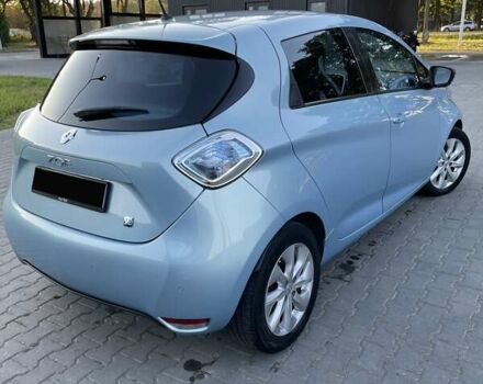Синий Рено Зое, объемом двигателя 0 л и пробегом 80 тыс. км за 9000 $, фото 6 на Automoto.ua