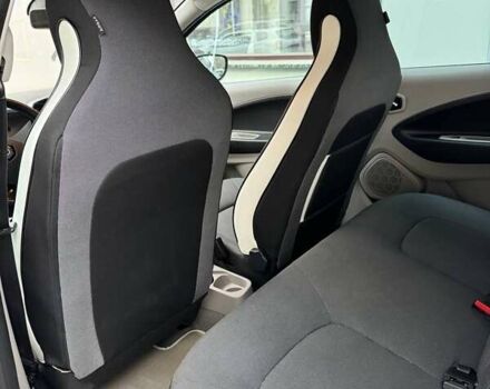 Синий Рено Зое, объемом двигателя 0 л и пробегом 99 тыс. км за 8139 $, фото 9 на Automoto.ua