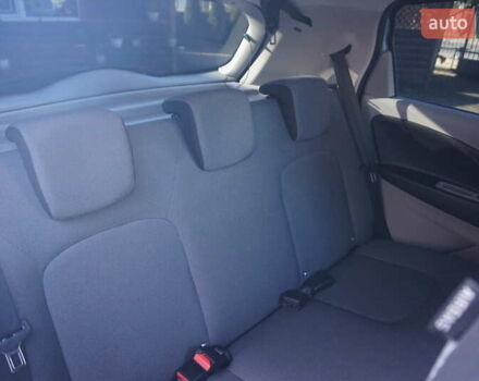 Синій Рено Зое, об'ємом двигуна 0 л та пробігом 115 тис. км за 7000 $, фото 44 на Automoto.ua