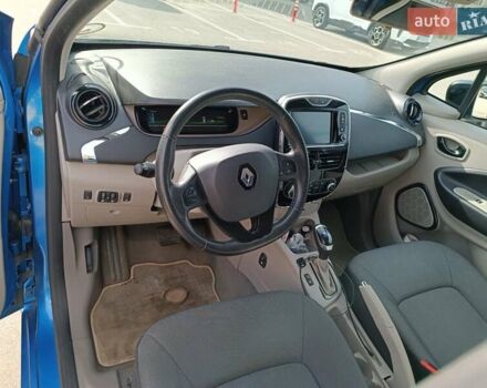 Синий Рено Зое, объемом двигателя 0 л и пробегом 77 тыс. км за 6500 $, фото 6 на Automoto.ua