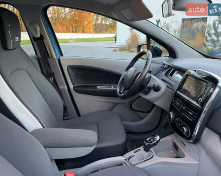 Рено Зое 2016 у Луцьку на Automoto.ua Синій Рено Зое, об'ємом двигуна 0 л та пробігом 71 тис. км за 7300 $, фото 16 на Automoto.ua