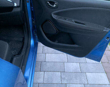 Синий Рено Зое, объемом двигателя 0 л и пробегом 150 тыс. км за 9999 $, фото 4 на Automoto.ua