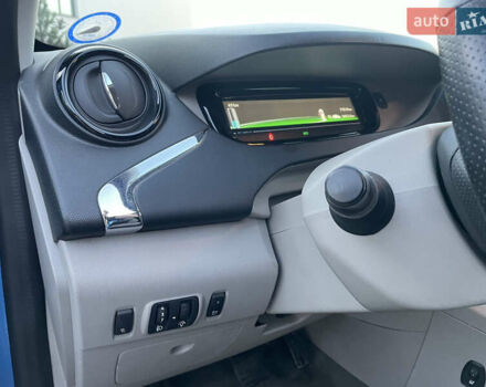 Рено Зое 2016 у Луцьку на Automoto.ua Синій Рено Зое, об'ємом двигуна 0 л та пробігом 71 тис. км за 7300 $, фото 24 на Automoto.ua