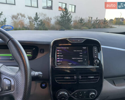 Рено Зое 2016 у Луцьку на Automoto.ua Синій Рено Зое, об'ємом двигуна 0 л та пробігом 71 тис. км за 7300 $, фото 21 на Automoto.ua