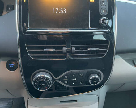 Рено Зое 2016 у Луцьку на Automoto.ua Синій Рено Зое, об'ємом двигуна 0 л та пробігом 71 тис. км за 7300 $, фото 22 на Automoto.ua