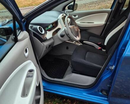 Рено Зое 2016 у Києві на Automoto.ua Синій Рено Зое, об'ємом двигуна 0 л та пробігом 65 тис. км за 5900 $, фото 6 на Automoto.ua