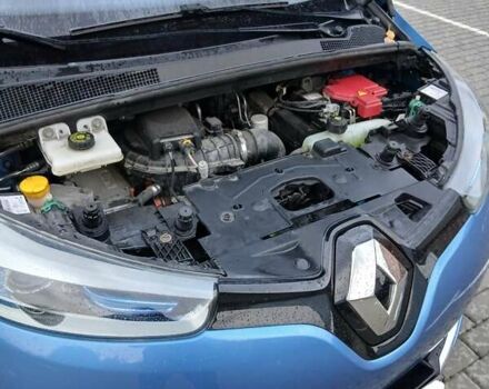 Синий Рено Зое, объемом двигателя 0 л и пробегом 84 тыс. км за 7800 $, фото 9 на Automoto.ua