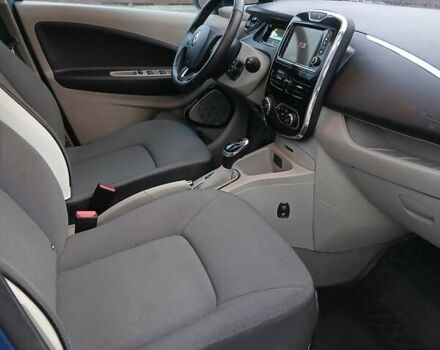 Синий Рено Зое, объемом двигателя 0 л и пробегом 84 тыс. км за 7800 $, фото 6 на Automoto.ua