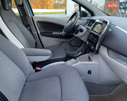 Рено Зое 2016 у Луцьку на Automoto.ua Синій Рено Зое, об'ємом двигуна 0 л та пробігом 71 тис. км за 7300 $, фото 15 на Automoto.ua