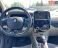 Синий Рено Зое, объемом двигателя 0 л и пробегом 95 тыс. км за 6900 $, фото 13 на Automoto.ua